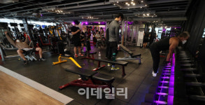 [포토]41일 만에 헬스장에서 쇠질