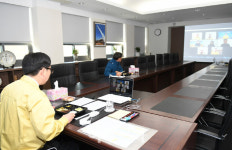 ′직원과 식사도 온라인으로′…최종환 파주시장, 코로나19 근무자들과 비대면 식사