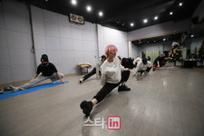 [스타in X 킹덤] 보이그룹 킹덤 연습실·숙소, 직접 가봤습니다…킹덤 24시