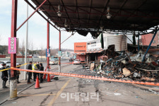 [포토]화재 피해 현장 찾아 시민 위로하는 조광한 남양주시장