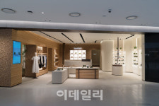 삼성물산 패션 ‘뱀포드’, 더현대서울에 첫 오프라인매장 열어