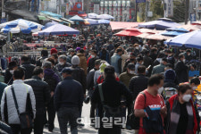 [포토]날씨 풀린 주말, 이동량 증가