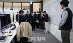 [포토] 정세균 총리, LG사이언스파크 오픈 랩 방문