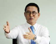 [줌인]“‘정주영 정신’으로 시장 개척…‘태양광 토털 프로바이더’ 도약”