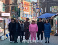 [장병호의 PICK]하루 근근이 버티는 평범한 을 이야기