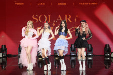 루나솔라 생애 첫 쇼케이스 영광… 신나게 무대할 것