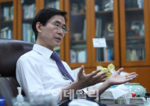 조경태 “막가파식 인청 필요없어…文대통령 약속 지켜야”