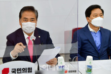 [포토]백신협력 방미대표단 결과 보고 기자회견하는 박진 국민의힘 외교안보특별위원장