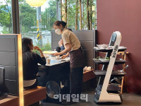 배민, 서빙로봇 확대…SFG신화푸드그룹 연내 100대 공급