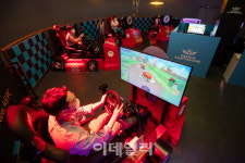 [포토] 롯데월드, '월드 카트레이싱' 오픈