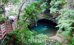 [여행] 무더위 씻는 숲속 은밀한 폭포를 찾아가다