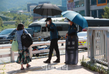[포토]민노총, 집회 예정대로, 원주 1인 시위만 허용