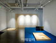 작가는 왜 작업실을 통째로 전시장에 옮겨내야 했을까