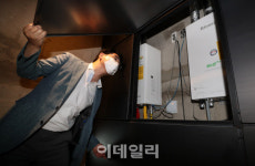 [포토]박용진, 서울 사회주택  장안생활 찾아