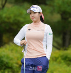 [포토]안수빈 코스 보며 기다린다