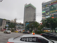 구청장 나와…도봉구청 인근 건물 옥상서 50대 남성 투신 소동