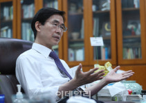 [인터뷰]조경태 文정권, 정권교체로 벌해야…홍준표가 적격