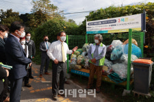 [포토]양정동 이패1통 삼색존 설치 상황 점검하는 조광한 남양주시장
