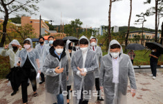 [포토]판교대장동 개발 현장 둘러본 이준석 국민의힘 대표