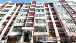 [르포]50살 토지임대부 중산시범1차 재건축 추진에 호가 쑥