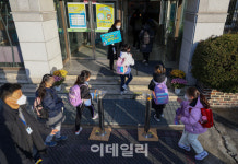 [포토]손소독은 필수
