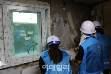 “어르신들 사는 곳 찾아가 마을정비 해드려요”