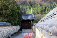 [여행] 土의 기운일까, 祖의 덕일까…진주 부자마을의 비밀