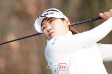 건설업체 태왕, 태왕 아너스 골프단 창단..김유빈 등 3명 영입