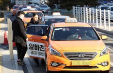 감염될수도 40년 만에 부활한 ‘택시 합승, 코로나에 썰렁