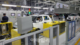 중소·중견기업서 위탁생산…상생 엔진 단 경차