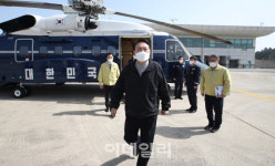 [포토]대통령 전용헬기 타고 울진 산불현장 찾은 윤석열 당선인
