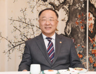 홍남기 BIG3 산업, 코로나에도 글로벌 시장 성과 가시화