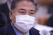文정부땐 한미동맹 무너졌다는 말이냐…외교부장관 후보 인청도 신구갈등