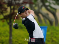 [포토] 김민규 '호쾌한 샷으로 우승까지 간다'