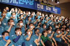 민주 워크숍서 황교안 실패사례 참고해야…팬덤정치 우려