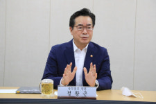 정황근 장관 수입소고기 할당관세, 한우농가에 피해 없게 최선