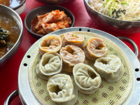 ‘후루룩 짭짭’ 맛좋은 국수… 여기에 담긴 한 남자의 사연 [쩝쩝박사]