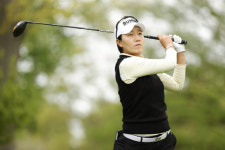 이정은, 마지막 날 역전우승 도전...선두에 4타 차 공동 4위