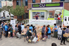 CU, 포항 태풍 피해지역에 이동식 편의점 지원
