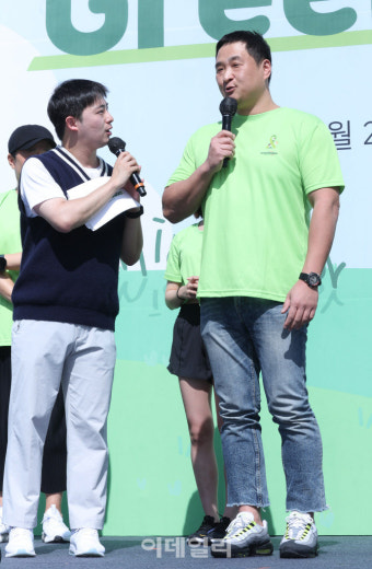[포토]배우 구성환, '저도 열심히 달리겠습니다'