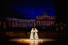 연극 두 교황, 내달 30일까지 공연 연장…6회차 추가