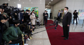 진성준, 용산 새 진입로 공사에 개구멍까지는 모르겠지만