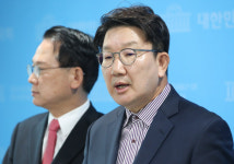 박정희 서거 43주기…권성동 산업화의 영웅, 韓 부국 토대닦아
