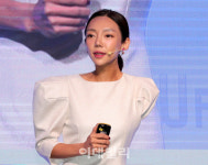 [포토]강연하는 인플루언서 김나윤