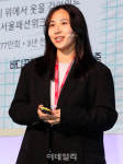 [포토]'이데일리 W페스타'에서 강연하는 모델 치도