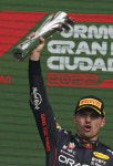 '황제 슈마허도 넘었다' 페르스타펜, F1 역대 시즌 최다 14번째 우승