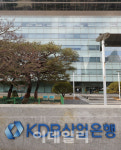 산업은행, HMM 지분 매각 검토...시장 상황 파악