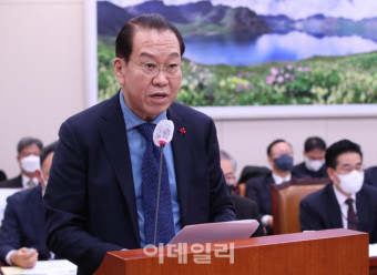 [포토]권영세, '국회 외통위 현안보고'