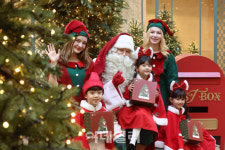 [포토]아이들에게 산타 할아버지의 선물