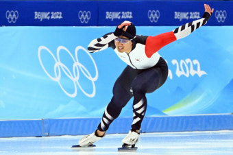 '빙속 단거리 남자 간판' 김준호, 월드컵 4차 500m 금메달 쾌거
